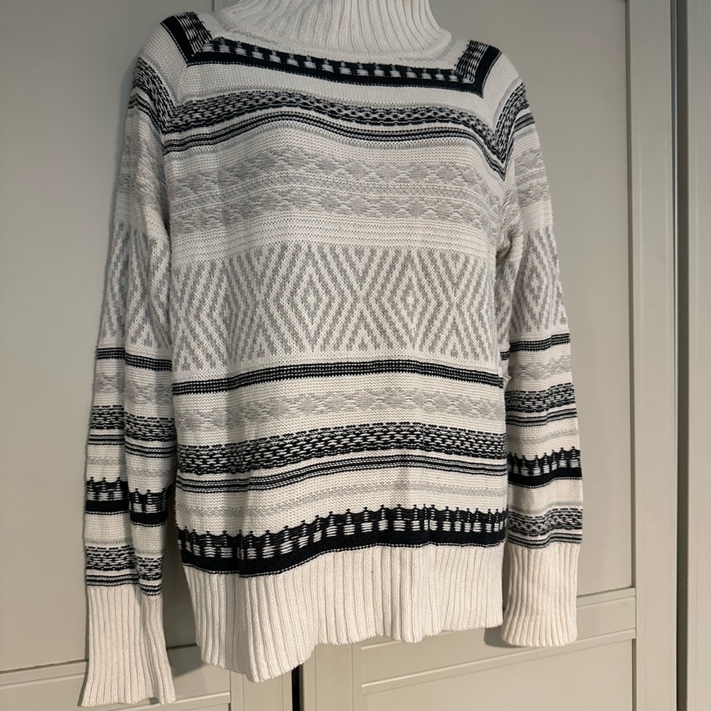 Chaps Sweater - Picture 2 of 4